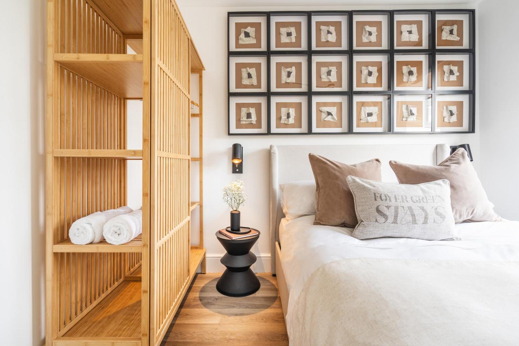 Newly Designed, 2Br Apt, 5Min From Northwood London Tube Station, Nato Hq, Ideal For Wembley, Warner Studio, Contractors Zewnętrze zdjęcie