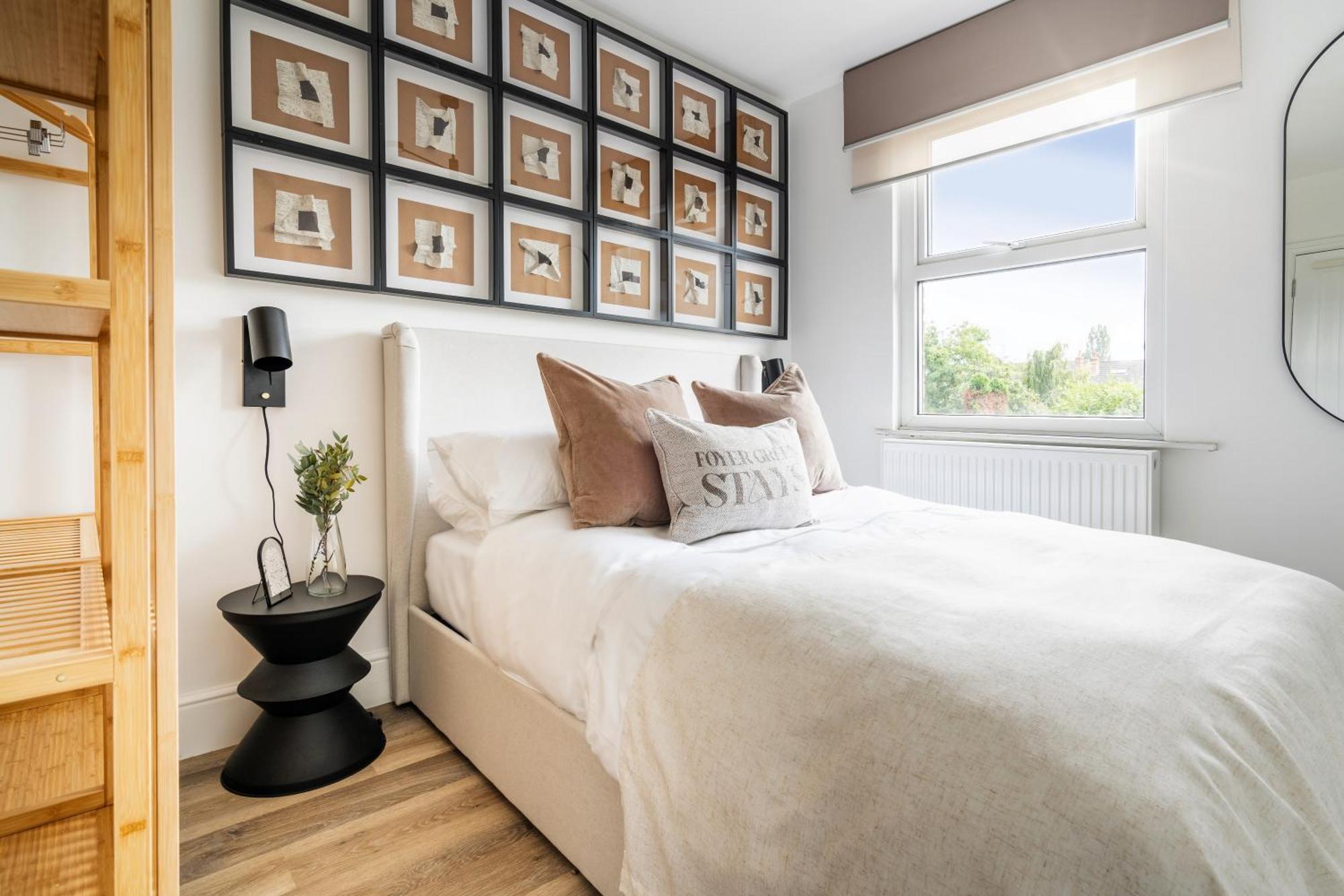 Newly Designed, 2Br Apt, 5Min From Northwood London Tube Station, Nato Hq, Ideal For Wembley, Warner Studio, Contractors Zewnętrze zdjęcie
